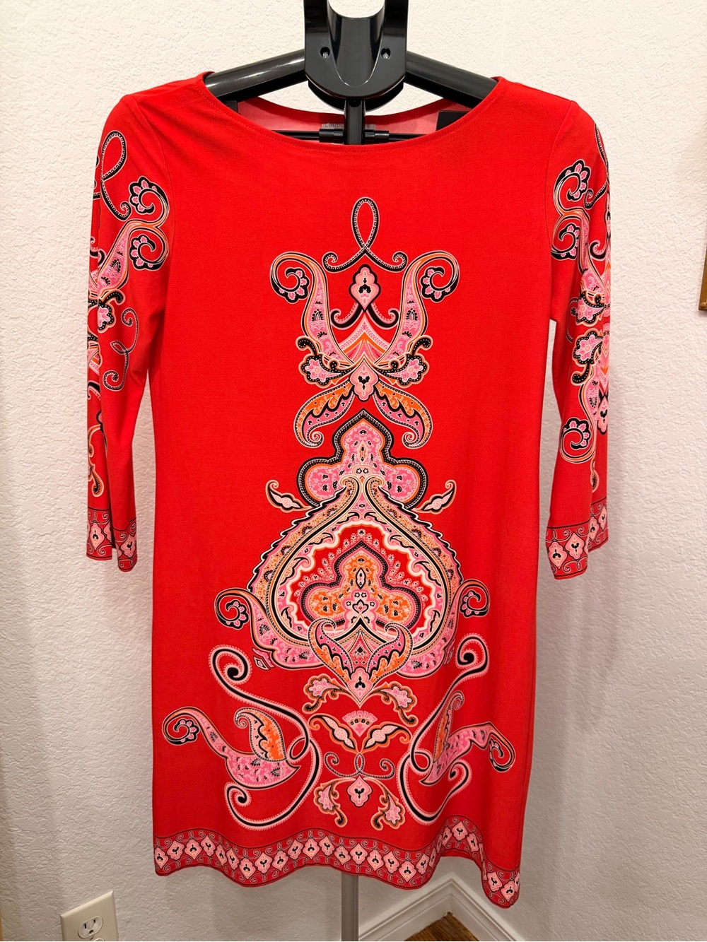London Times Women's Red Paisley Print Shift Dress ~ Size 6P